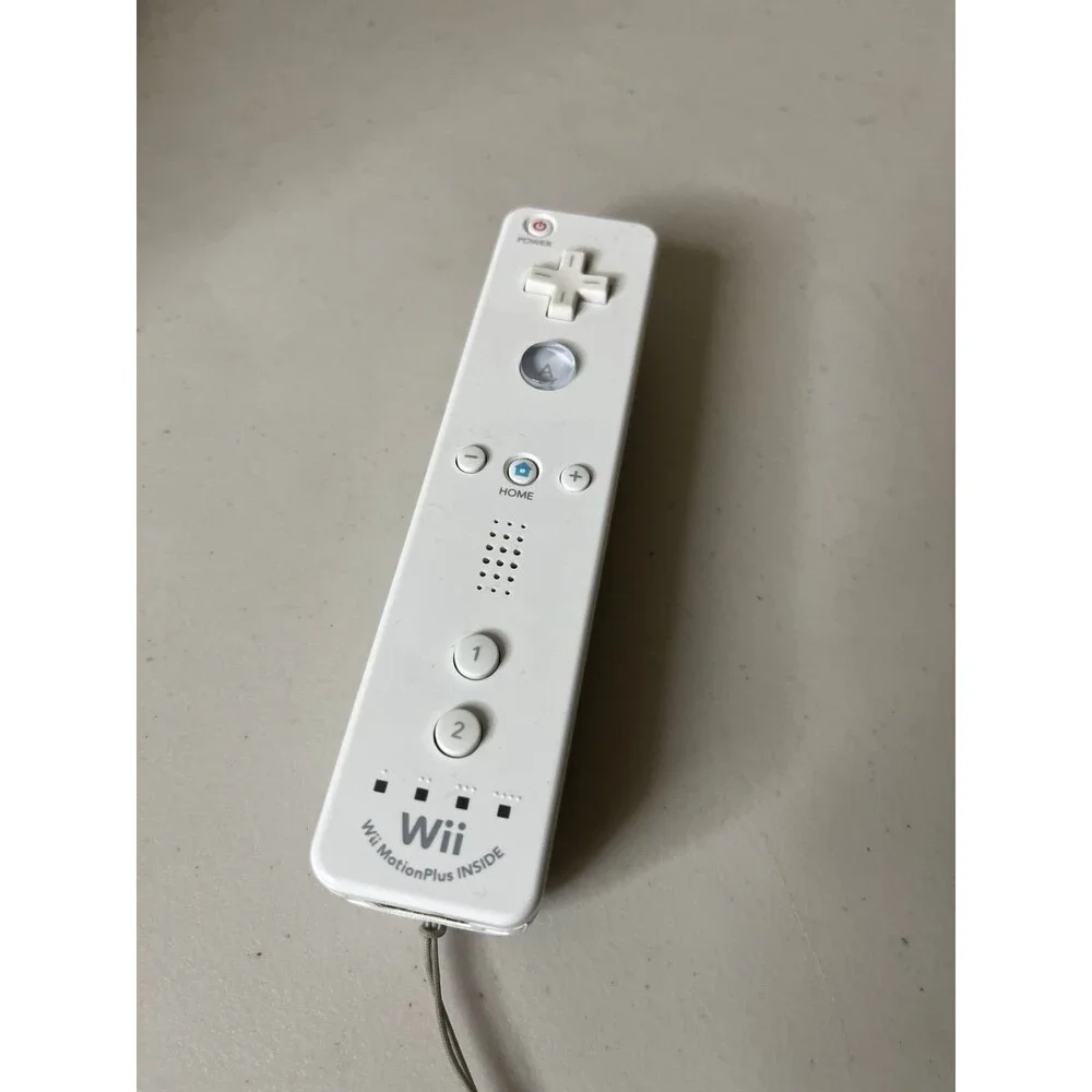 Nintendo Wii White Remote MotionPlus Inside